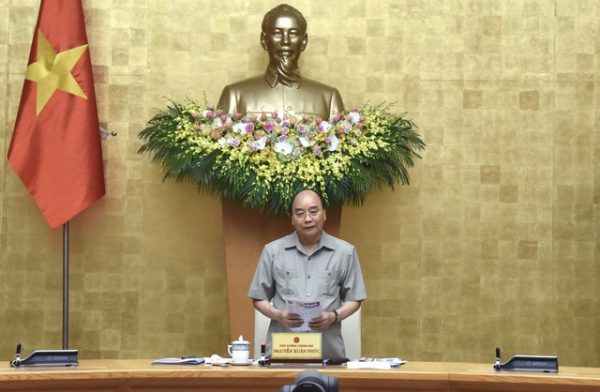 Thủ tướng tại họp trực tuyến với các tỉnh, thành về phòng chống dịch Covid-19. Ảnh: Vietnamnet