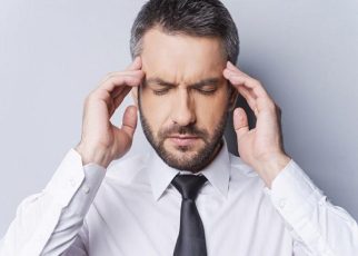 Đau đầu có thể xuất phát từ nhiều nguyên nhân khác nhau