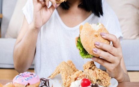 Cholesterol tăng cao là yếu tố nguy cơ chính gây ra nhiều bệnh lý nghiêm trọng như xơ vữa động mạch, nhồi máu cơ tim,…